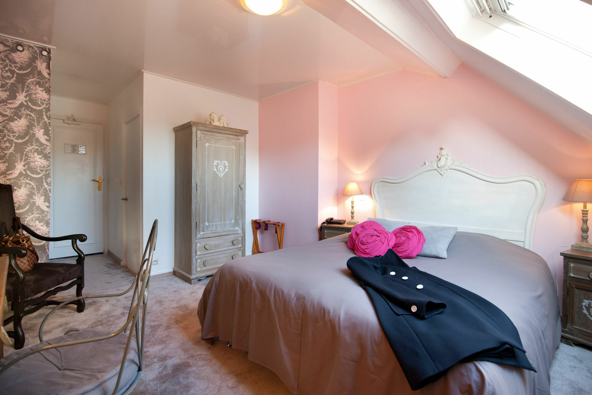 Hotel Le Prieure Et La Residence Amiens Bagian luar foto
